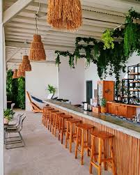 2 Complimentary Cocktails – aAmar Beach Club (Playa Farallon)